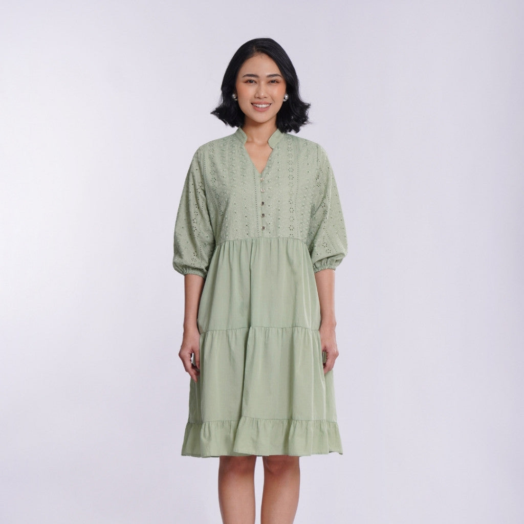 Momelca - Rania Midi Embroiderry Dress Wanita