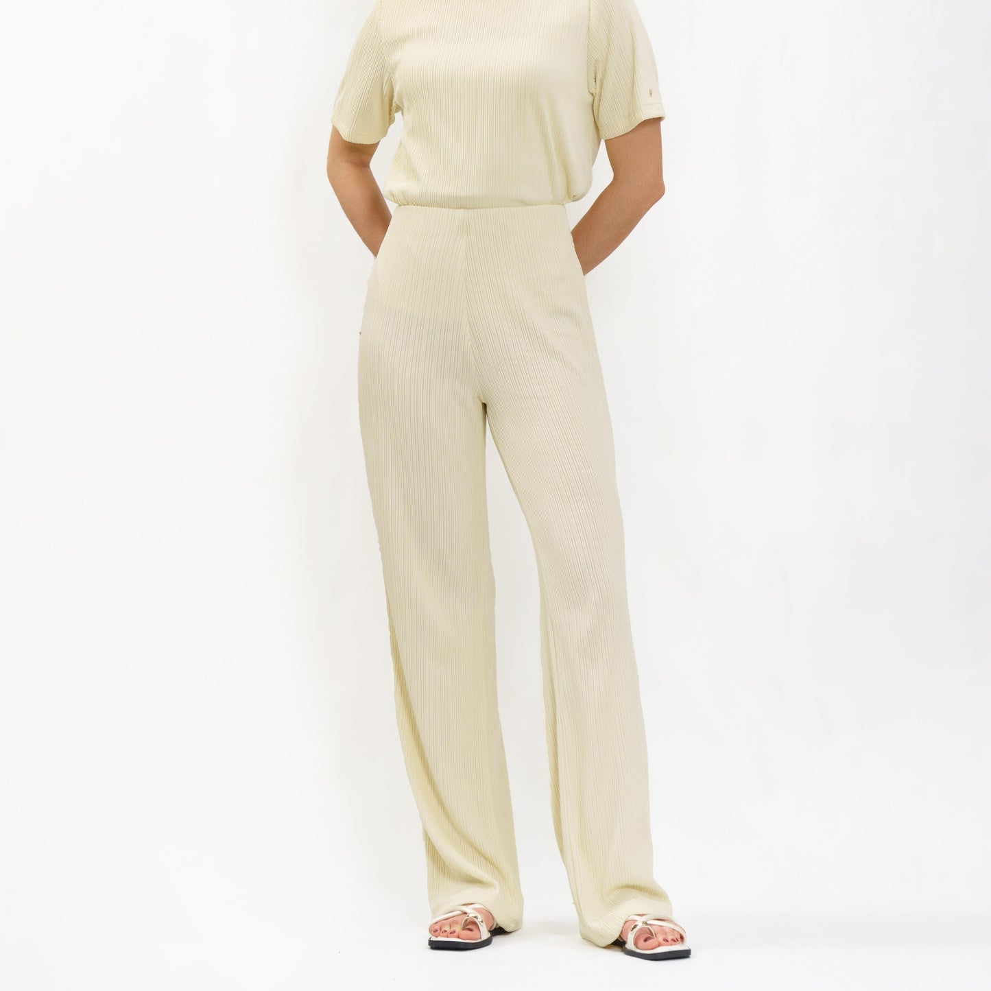 Momelca Belva Pants Pleated Knit Celana Panjang Wanita Casual