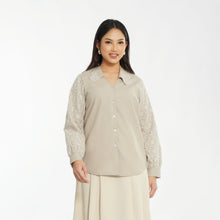 Load image into Gallery viewer, RAYA COLLECTION - Momelca Salwa Shirt - Atasan Baju Blouse Raya Untuk Wanita
