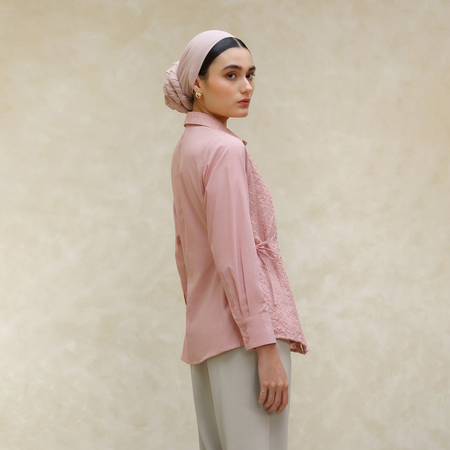 Momelca Ganiya Embroidery Shirt - Blouse Wanita Lengan Panjang